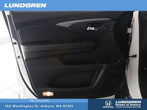 Used 2023 Honda Ridgeline RTL-E image 8