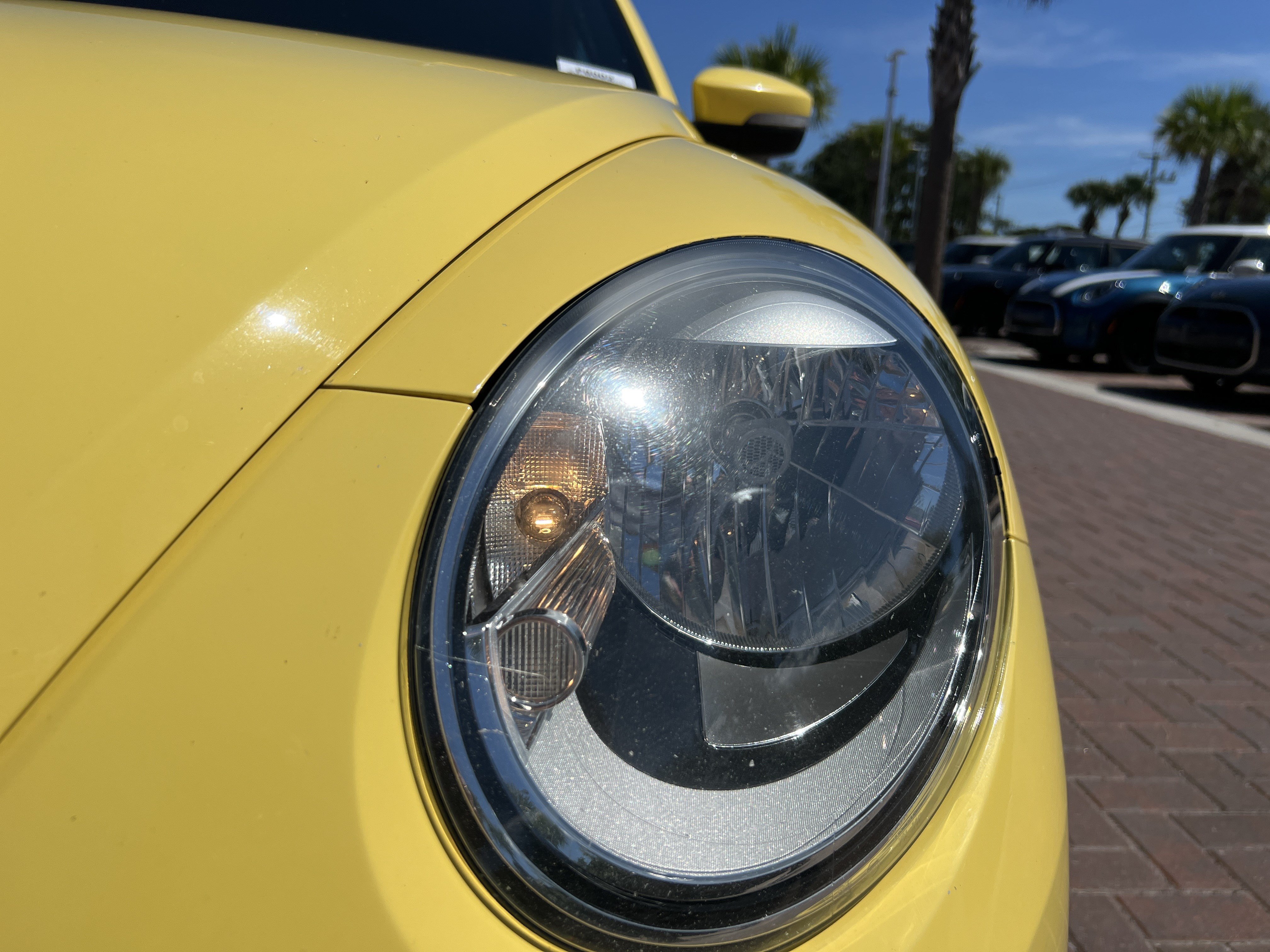 Used 2013 Volkswagen Beetle 2.5 FWD image 6