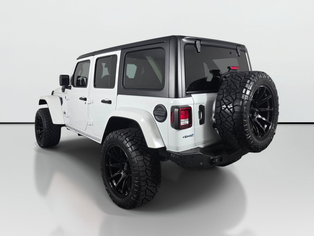 Used 2024 Jeep Wrangler Unlimited AWD/4WD image 3
