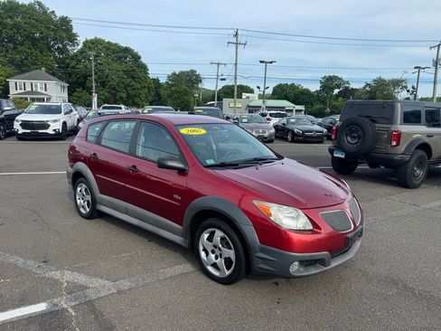 Used 2005 Pontiac Vibe w/ Power Group Value Package FWD image 3