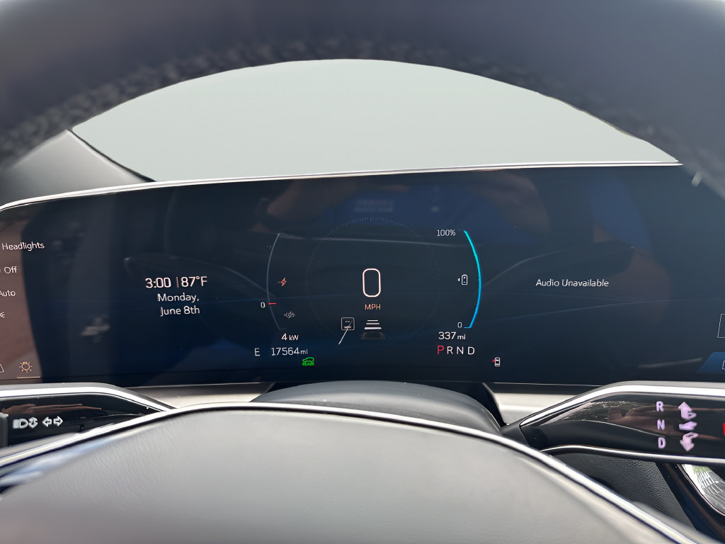 Certified 2024 Cadillac Lyriq Sport RWD image 21