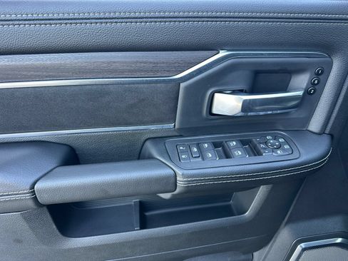 New 2026 RAM 2500 Laramie AWD/4WD image 10