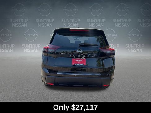 Used 2026 Nissan Rogue SV FWD image 4