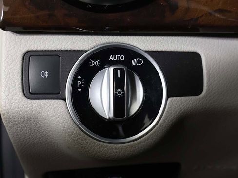 Used 2014 Mercedes-Benz GLK 350 4MATIC image 39