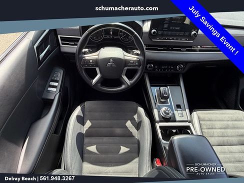 Used 2024 Mitsubishi Outlander FWD image 13