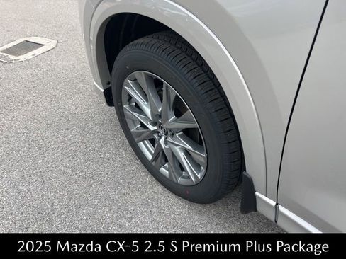 New 2025 MAZDA CX-5 AWD 2.5 S w/ Premium Plus Pkg image 5