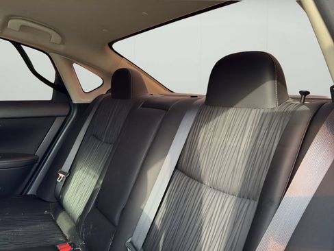 Used 2017 Nissan Sentra SV FWD image 11