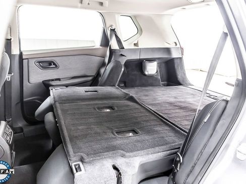 Used 2021 Nissan Rogue S image 37