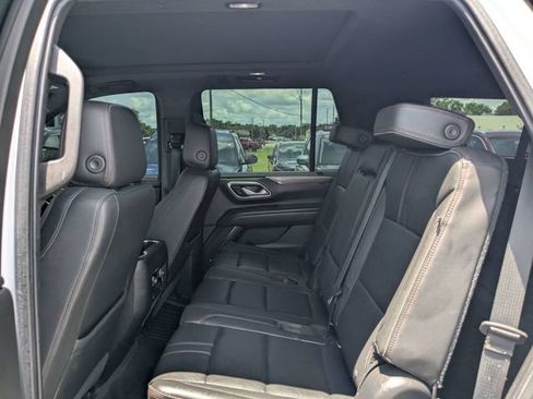 Used 2021 Chevrolet Tahoe RST AWD/4WD image 14