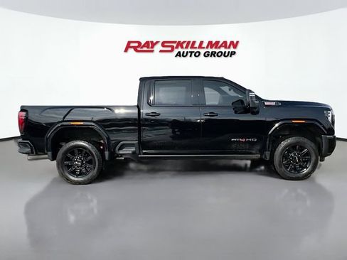 Used 2024 GMC Sierra 2500 AT4 w/ AT4 Premium Plus Package AWD/4WD image 8