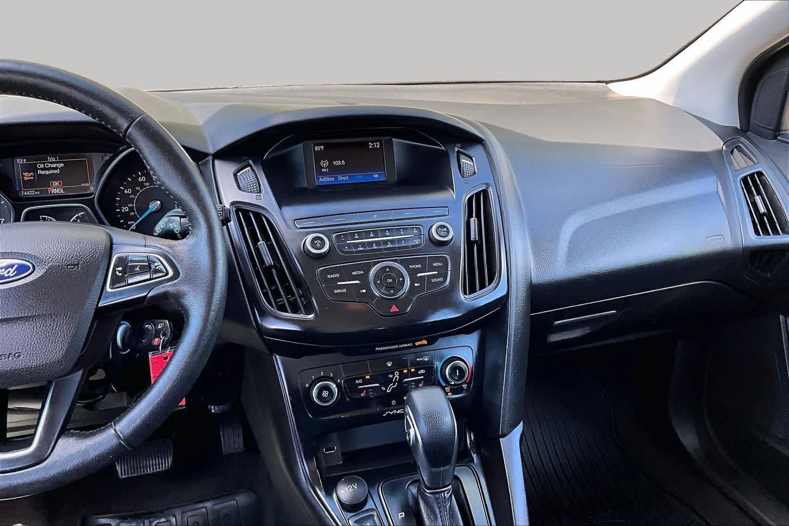 Used 2018 Ford Focus SE w/ Cold Weather Package FWD image 7