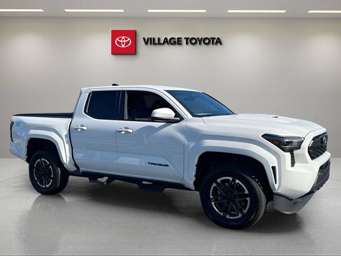 Certified 2024 Toyota Tacoma TRD Sport RWD image 7