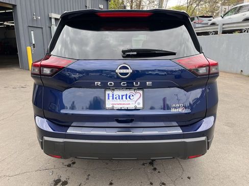New 2026 Nissan Rogue SV AWD/4WD image 4
