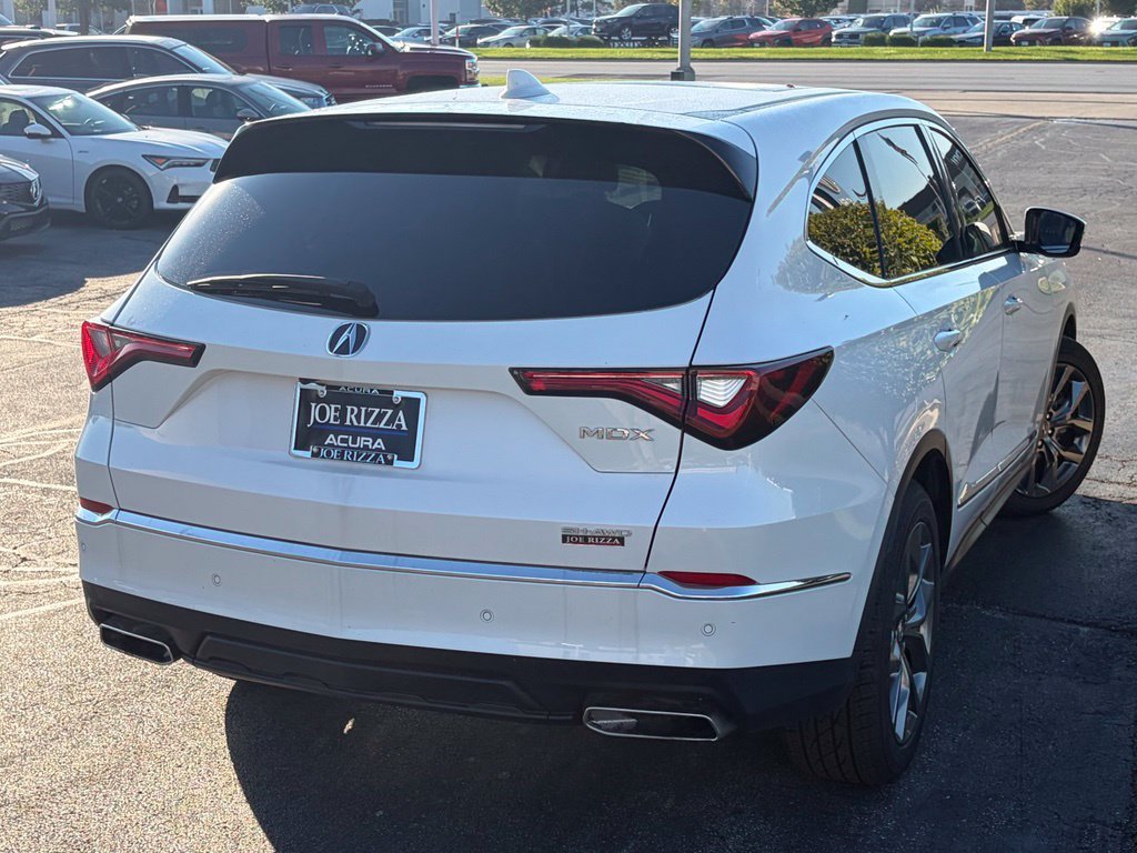 Certified 2023 Acura MDX w/ Technology Package AWD/4WD image 4