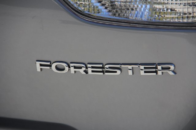 Used 2020 Subaru Forester Premium AWD/4WD image 9