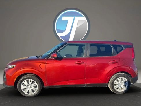 Used 2021 Kia Soul LX image 20