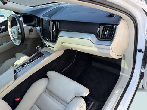 Used 2019 Volvo XC60 T5 Inscription w/ Protection Package FWD image 31
