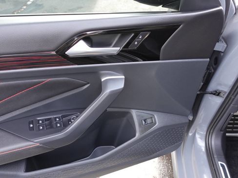 Used 2024 Volkswagen Jetta GLI 40th Anniversary Edition image 16