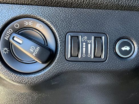 Used 2022 Dodge Challenger R/T Scat Pack RWD image 33