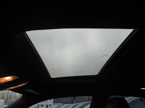 Used 2019 Dodge Charger SXT w/ Plus Group image 23