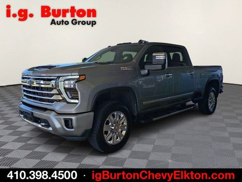 Certified 2025 Chevrolet Silverado 2500 High Country w/ Technology Package AWD/4WD image 3