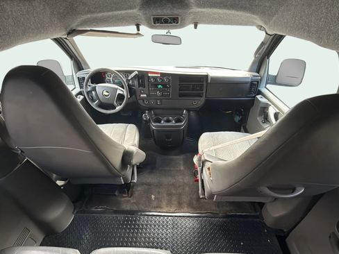 Used 2010 Chevrolet Express 3500 LT w/ LT Preferred Equipment Group image 11