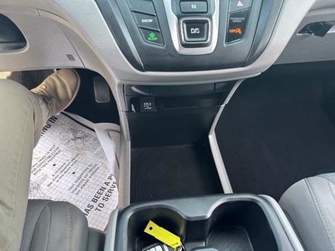 Used 2019 Honda Odyssey LX image 26