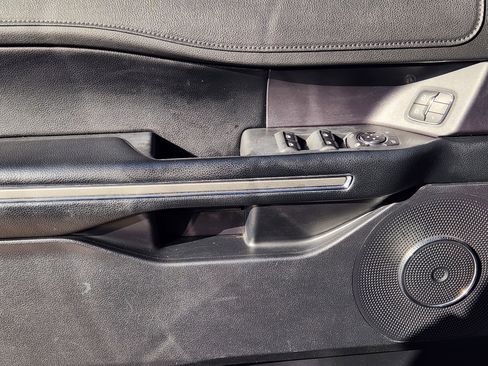 Used 2021 Ford Expedition Max XLT image 23