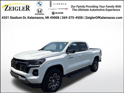 Used 2023 Chevrolet Colorado Z71 w/ Z71 Convenience Package 2
