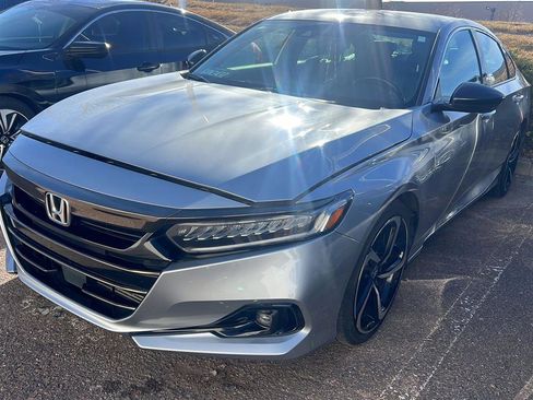Used 2022 Honda Accord Sport image 9