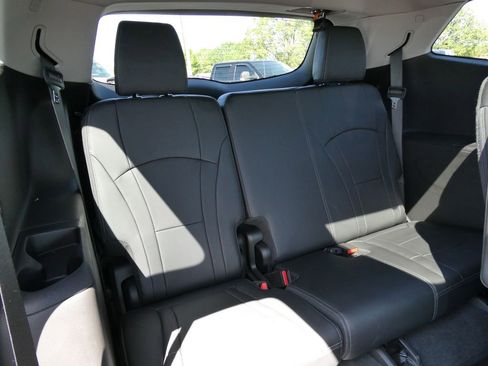 Certified 2021 Buick Enclave Avenir w/ Avenir Technology Package image 17