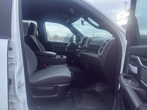 Used 2024 RAM 3500 SLT w/ Quick Order Package 2YG SLT image 15