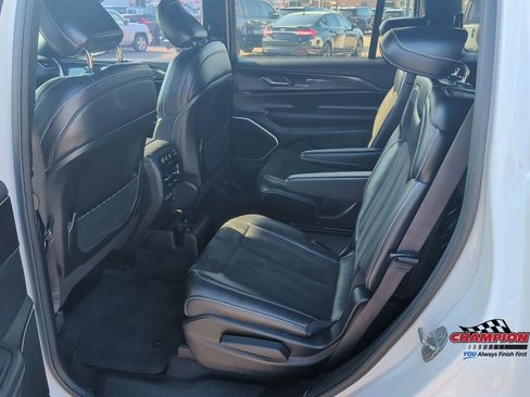 Used 2021 Jeep Grand Cherokee L Laredo AWD/4WD image 17