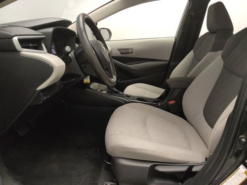 Used 2022 Toyota Corolla LE image 17