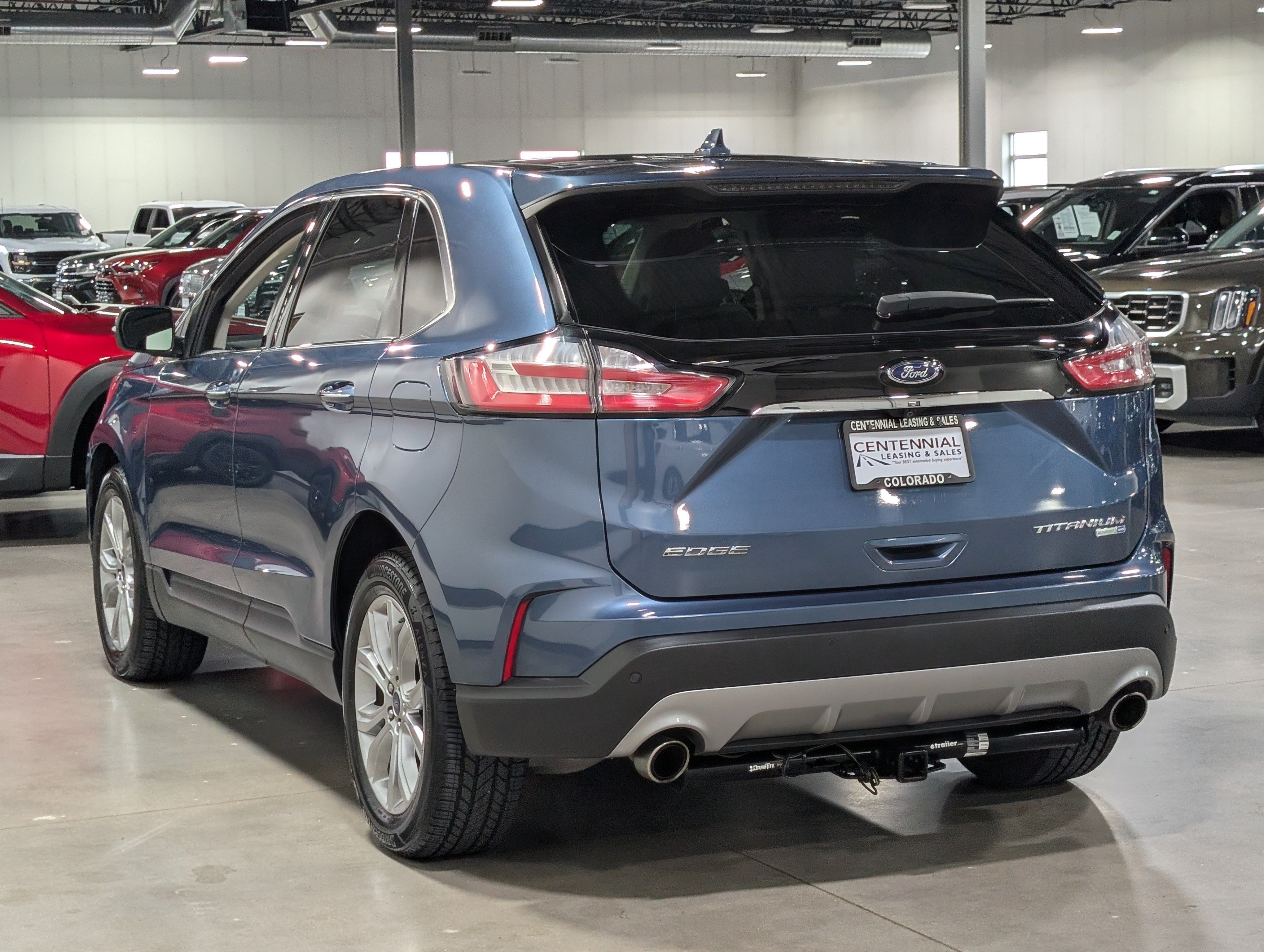 Used 2019 Ford Edge Titanium w/ Cold Weather Package AWD/4WD image 5