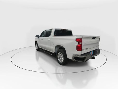 Used 2022 Chevrolet Silverado 1500 LT w/ Z71 Off-Road Package image 6