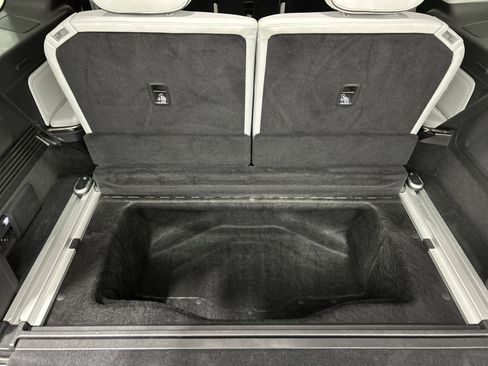 Used 2023 Rivian R1S Adventure image 26