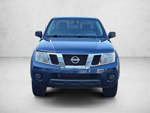 Used 2021 Nissan Frontier SV AWD/4WD image 2