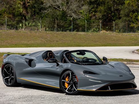 Used 2021 McLaren Elva RWD image 46