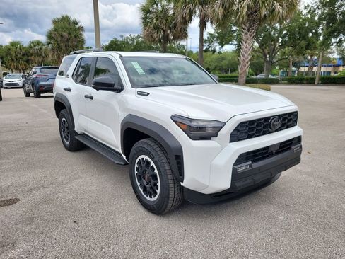 New 2026 Toyota 4Runner TRD Off-Road Premium AWD/4WD image 2