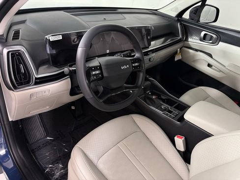 New 2026 Kia Sorento S w/ S Panoramic Sunroof Package FWD image 17