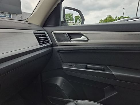 Used 2019 Volkswagen Atlas SE w/ Towing Package AWD/4WD image 20