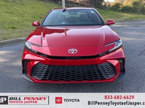 New 2026 Toyota Camry SE image 8