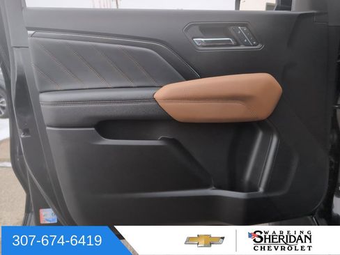 Used 2024 GMC Canyon AT4 image 25