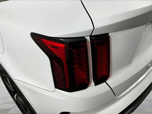 Used 2021 Kia Sorento S FWD image 23