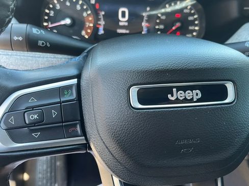 Used 2022 Jeep Compass Latitude w/ Convenience Group image 32