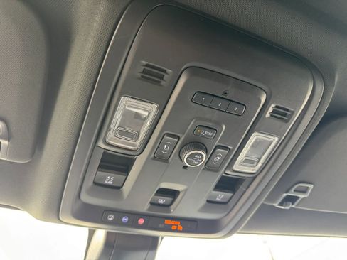 Used 2021 Chevrolet Suburban Premier w/ Premium Package RWD image 48