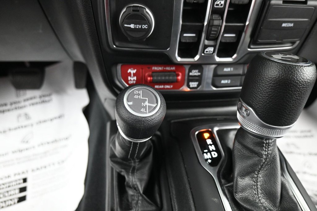 Used 2024 Jeep Wrangler Unlimited Rubicon AWD/4WD image 25