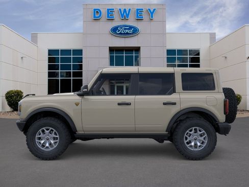 New 2025 Ford Bronco Badlands AWD/4WD image 3