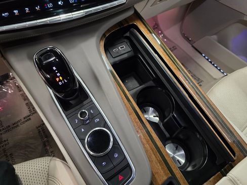 Used 2023 Cadillac Escalade Sport Platinum AWD/4WD image 30